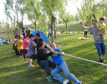 拔河活動(dòng)